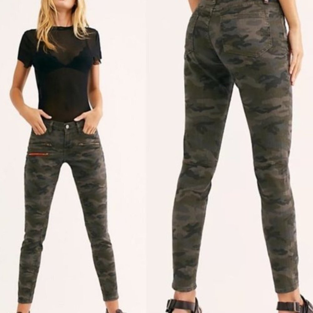 LIKE NEW - Etienne Marcel Low Rise Camo Printed Jeans